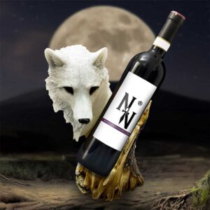 Pour of the Wine 25cm